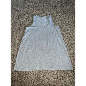 Ettellut gray tank top size medium